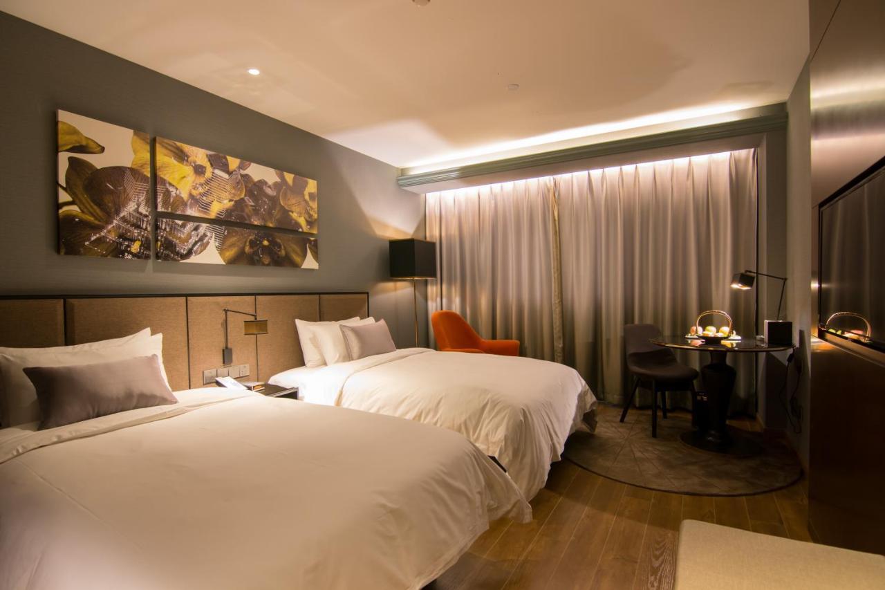 Yitel Premium Hotel Shanghai Exterior photo