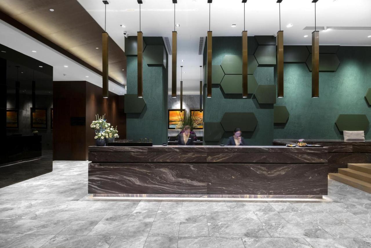 Yitel Premium Hotel Shanghai Exterior photo