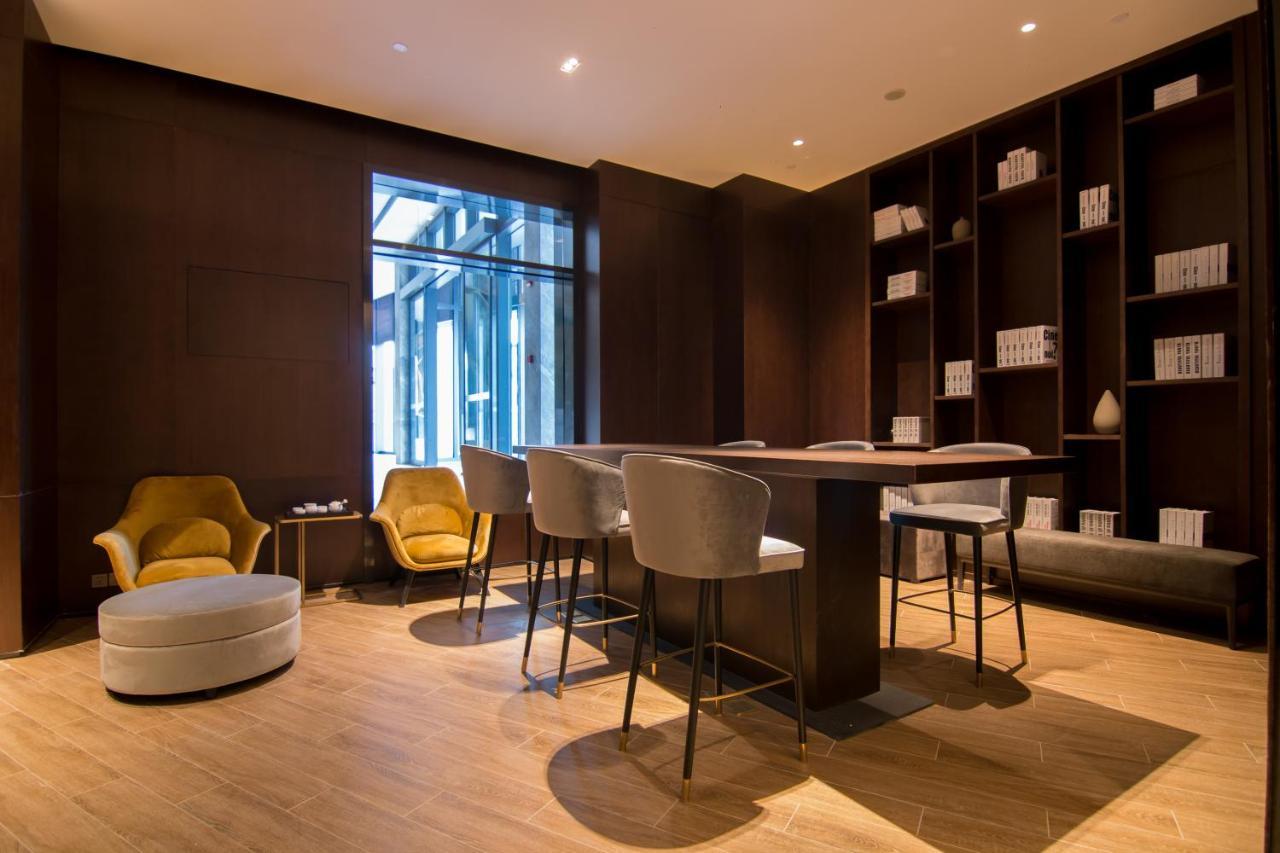 Yitel Premium Hotel Shanghai Exterior photo